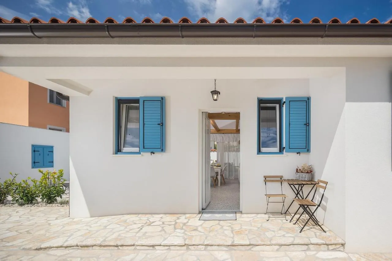 Spacious Holiday House In Istria Peroj 0*,