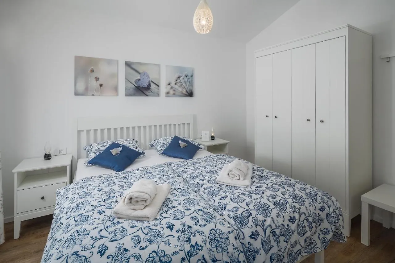 Spacious Holiday House In Istria Peroj Villa
