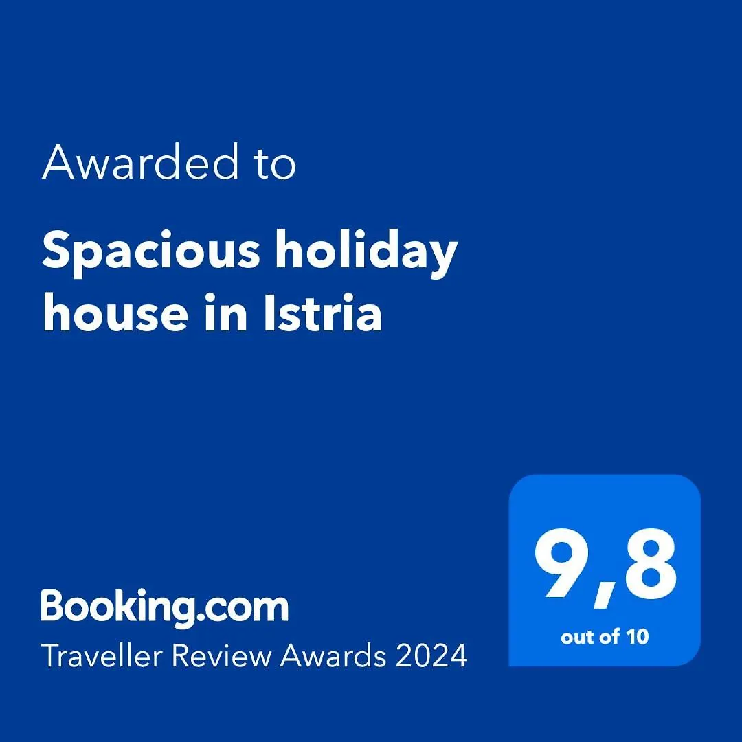 Spacious Holiday House In Istria Peroj